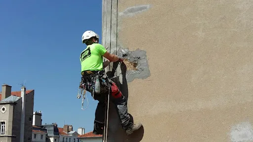 Sas Les gars du vide (travaux en hauteur) à Saint-Just-Malmont