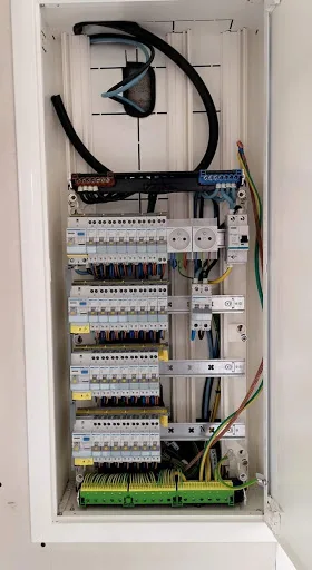 LH ELEC à Grasse