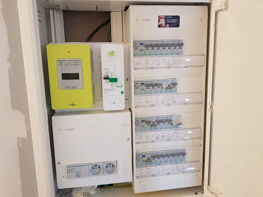 Electricien PAU Dépannage, travaux neufs, rénovation, mise aux normes, HK ELEC à Pau