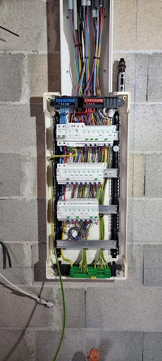 OEV ( ouvrage électrique varois ) à La Farlède