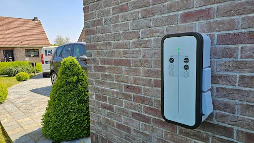 Pro Home Services | Electricien | IRVE Borne de recharge voiture électrique à Esquelbecq