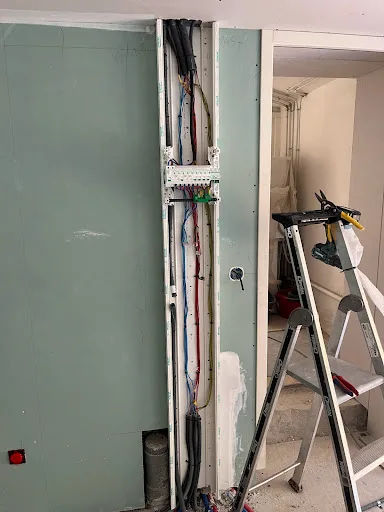 Mari Electricite à Elne