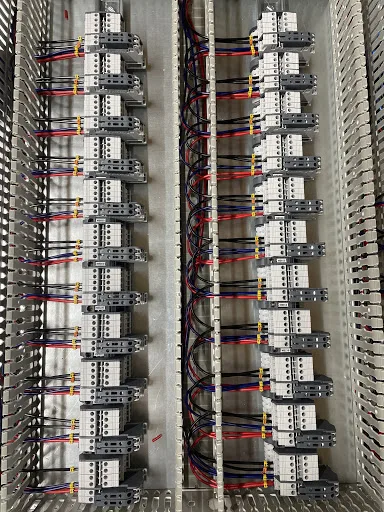 CE70 – CABLAGE ELECTRIQUE à Pin