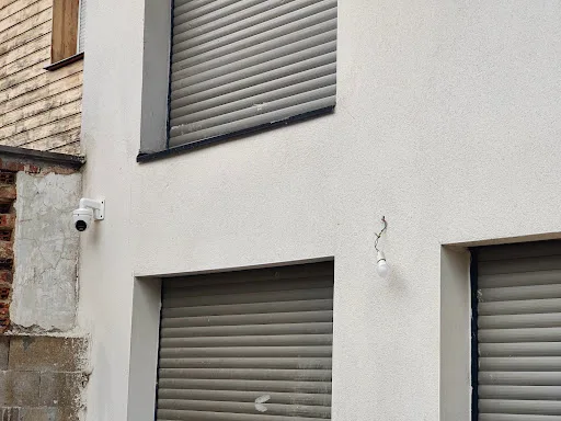 Reynholm Electric à Paris