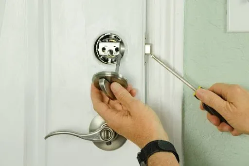PROSECURE | Serrurier Toulon | Dépannage en Urgence Toulon , Seyne sur Mer , Bandole , Six Four , La Valette à La Seyne-sur-Mer