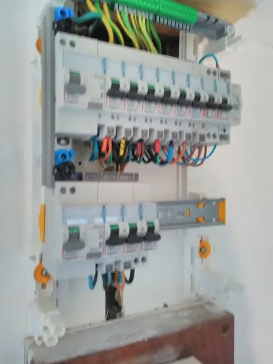 —ÉLECTRICITÉ SOLUTIONS— 80300