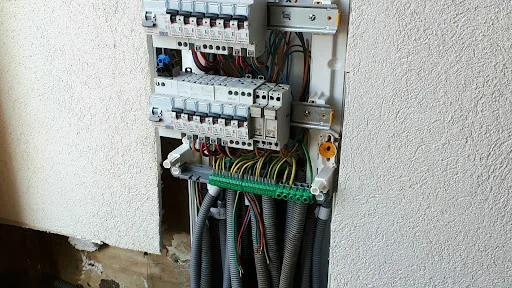 Elec’ LAND