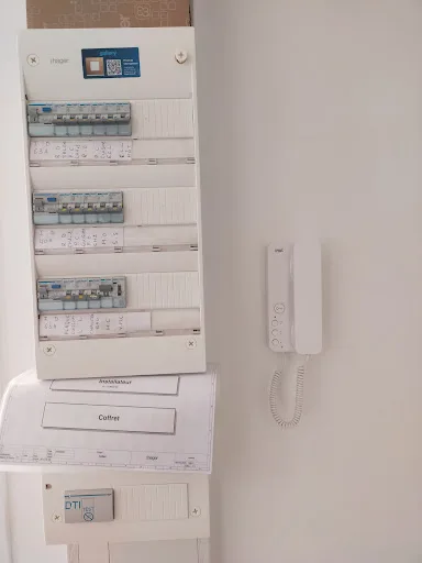 Ali Faouzi Électricien