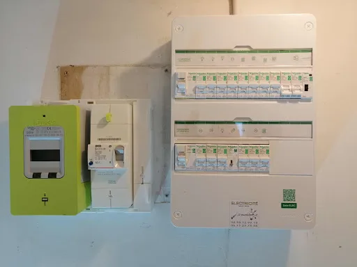 LJ ELECTRICITE à Quimper