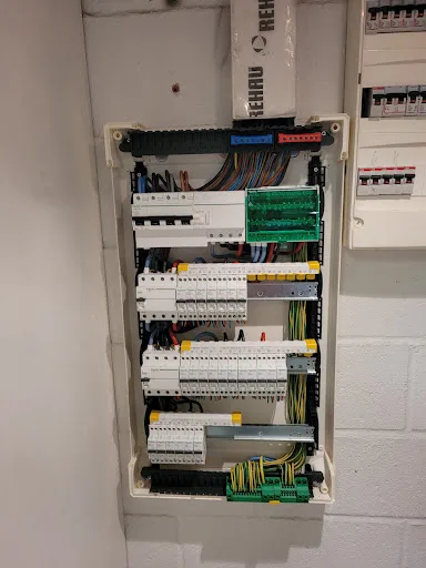 Htension Entreprise Électricité à Issy-les-Moulineaux