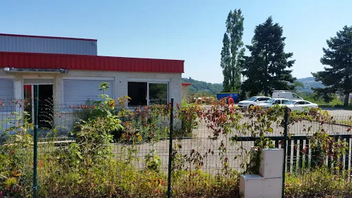 Genelec à Genilac