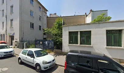 Poselec à Lyon
